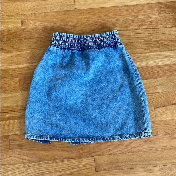 BDG Denim Smocked Pencil Mini Skirt - Picture 5 of 5
